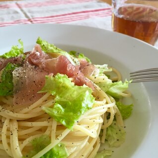 簡単！お皿で作る！生ハムとレタスのパスタ☆